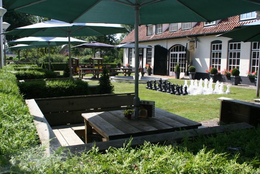 Oke Hotel De Leygraaf Heeswijk Dinther Uden Eksteriør billede